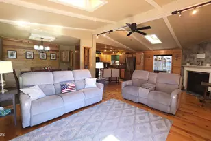 1001 SE 15th St, Bend, OR 97702 - Photo 5