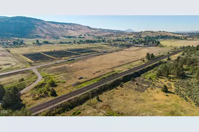 N Hwy 97, Klamath Falls, OR 97601 - Photo 15