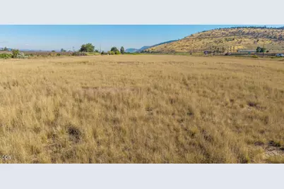 N Hwy 97, Klamath Falls, OR 97601 - Photo 25