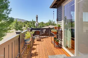 955 Overlook Dr, Ashland, OR 97520 - Photo 9