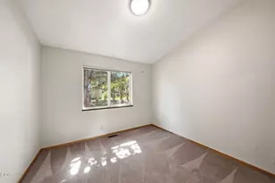 2058 NE Hollowtree Ln, Bend, OR 97701 - Photo 25