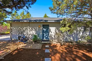 2058 NE Hollowtree Ln, Bend, OR 97701 - Photo 37