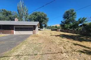 11127 Horizon St, Midland, OR 97634 - Photo 3
