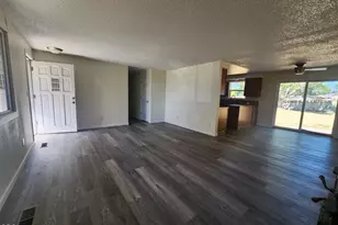 11127 Horizon St, Midland, OR 97634 - Photo 9