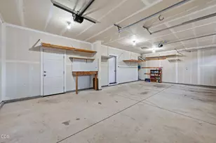 21241 SE Golden Market Ln, Bend, OR 97702 - Photo 31