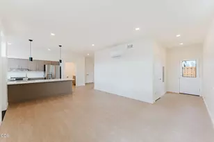 155 NW 17th St, Redmond, OR 97756 - Photo 3