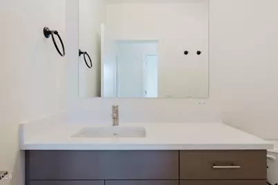 155 NW 17th Street #200, Redmond, OR 97756 - Photo 15