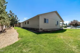 726 NE Savannah Dr, Bend, OR 97701 - Photo 13