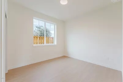 189 NW 17th Street #100, Redmond, OR 97756 - Photo 11