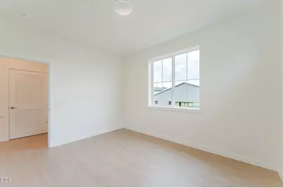 189 NW 17th Street #200, Redmond, OR 97756 - Photo 25