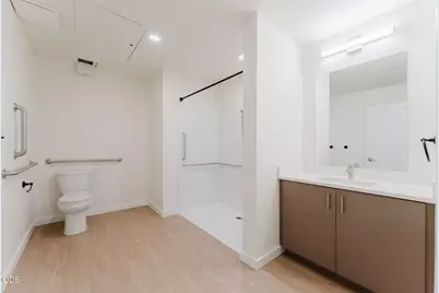 211 NW 17th Street #100, Redmond, OR 97756 - Photo 17
