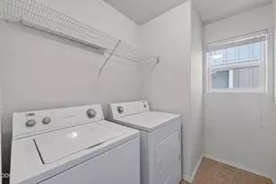 2836 NE Sedalia Loop, Bend, OR 97701 - Photo 11