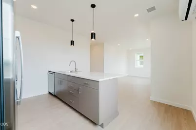 211 NW 17th Street #200, Redmond, OR 97756 - Photo 9