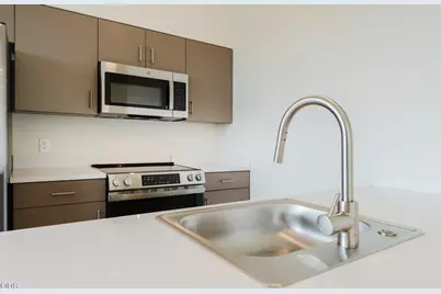 211 NW 17th Street #200, Redmond, OR 97756 - Photo 11