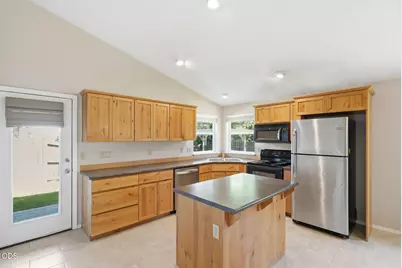408 NW 24th Place, Redmond, OR 97756 - Photo 11