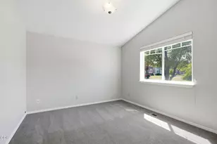 408 NW 24th Pl, Redmond, OR 97756 - Photo 15