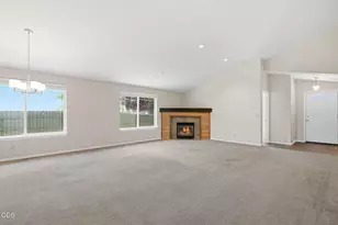 408 NW 24th Pl, Redmond, OR 97756 - Photo 9