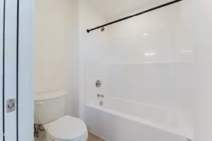 317 NW 17th St, Redmond, OR 97756 - Photo 21