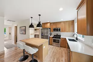 62851 NE Daniel Rd, Bend, OR 97701 - Photo 3