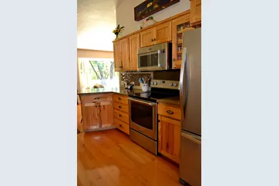 737 Pinecrest Drive, Grants Pass, OR 97526 - Photo 11