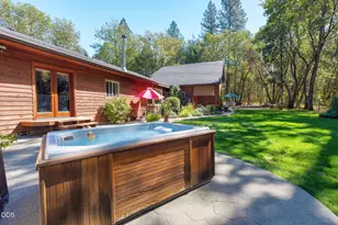 737 Pinecrest Dr, Grants Pass, OR 97526 - Photo 49