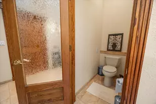 737 Pinecrest Dr, Grants Pass, OR 97526 - Photo 39