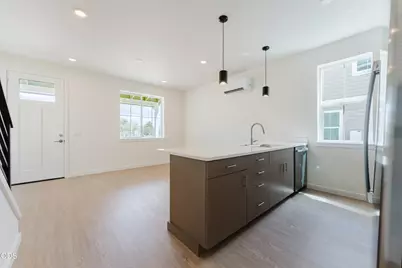 317 NW 17th Street #4, Redmond, OR 97756 - Photo 9