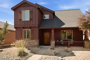 51860 Hollinshead Pl, La Pine, OR 97739 - Photo 1