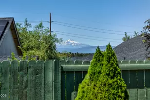 339 Southwest 33rd Drive, Redmond, OR 97756 - Photo 3