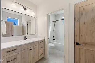 56441 Elk Run Dr, Bend, OR 97707 - Photo 11