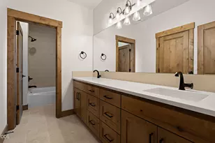 17860 Preservation Loop, Bend, OR 97707 - Photo 15