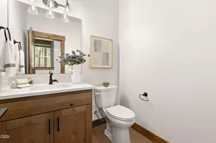 17860 Preservation Loop, Bend, OR 97707 - Photo 19