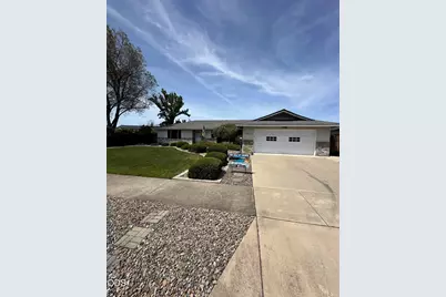 1711 Alcan Drive, Medford, OR 97504 - Photo 1