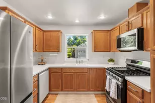 975 Beverly Way, Jacksonville, OR 97530 - Photo 13