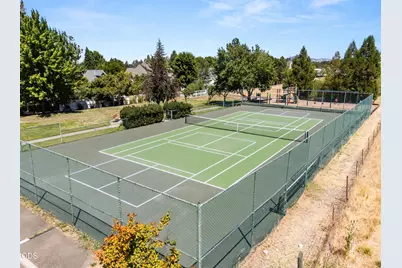 975 Beverly Way, Jacksonville, OR 97530 - Photo 49