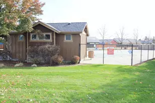 540 NW 28th St, Redmond, OR 97756 - Photo 29