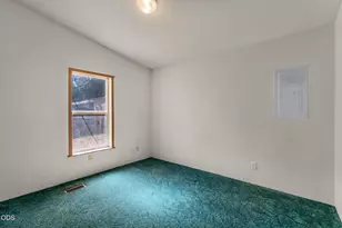 61000 Brosterhous Rd, Bend, OR 97702 - Photo 17