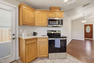 2642 Esther Ln, Grants Pass, OR 97527 - Photo 9