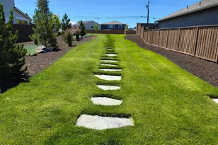 3895 NE Oakside Loop, Bend, OR 97701 - Photo 21