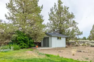 61670 Somerset Dr, Bend, OR 97702 - Photo 47