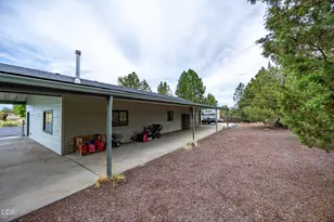 61670 Somerset Dr, Bend, OR 97702 - Photo 43