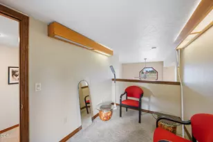 61670 Somerset Dr, Bend, OR 97702 - Photo 35