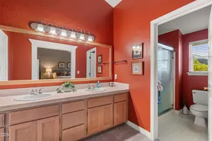440 Scottsdale Cir, Medford, OR 97504 - Photo 13