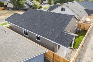 2217 Piazza Dr, Medford, OR 97501 - Photo 33