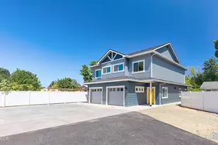 1134 SW Greenwood Ave, Grants Pass, OR 97526 - Photo 5