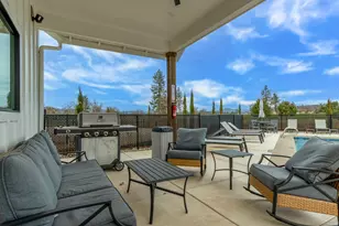 203 Bogey Ln, Eagle Point, OR 97524 - Photo 15