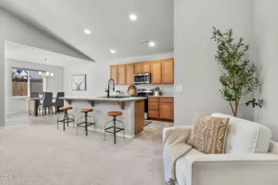 2346 NW Teak Pl NW, Redmond, OR 97756 - Photo 15