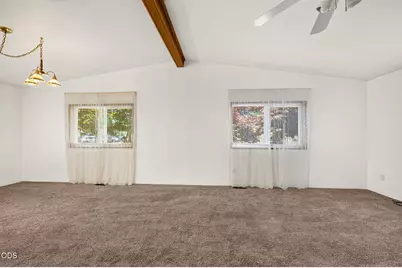 555 Freeman Space 191 Road #191, Central Point, OR 97502 - Photo 17