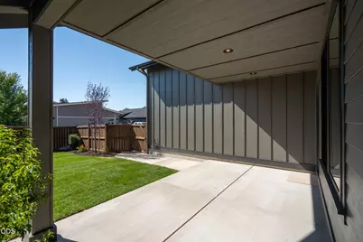 842 NW 18th Court, Redmond, OR 97756 - Photo 29