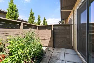 37 N Mountain Avenue, Ashland, OR 97520 - Photo 21